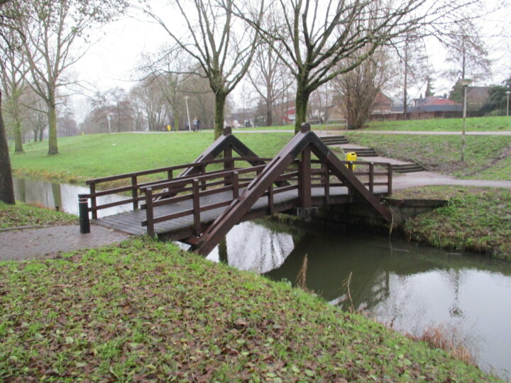 Fiets- voetgangersbrug Alphen a/d Rijn